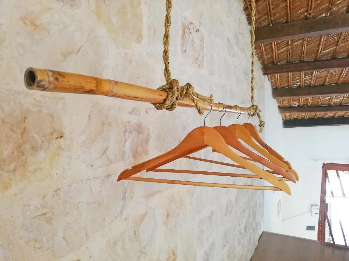 Mareantico Shabby Apartment Sampieri 0*,  Italy