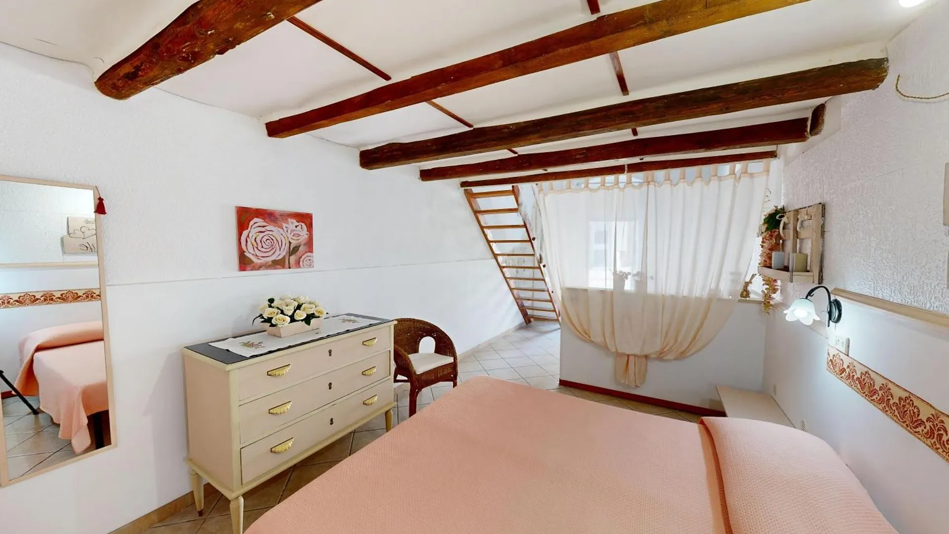 Mareantico Shabby Apartment Sampieri Holiday home